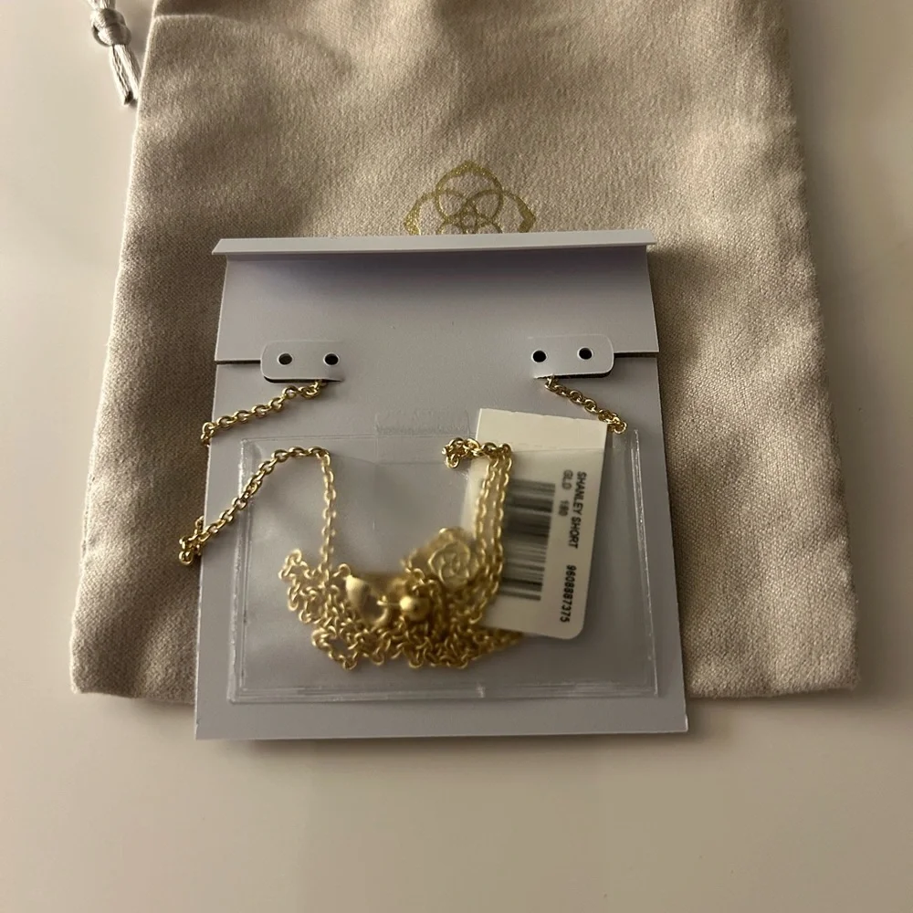 Kendra Scott Gold and White Necklace - Picture 4 of 4